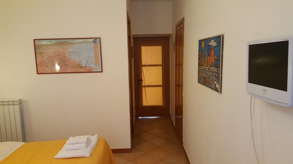 Bed And Breakfast I Vicoletti Di Napoli Exterior photo